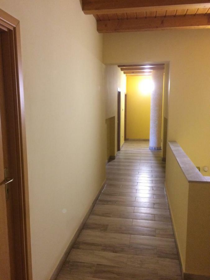 Kedvenc Vendeghaz Hotell Miskolc Eksteriør bilde