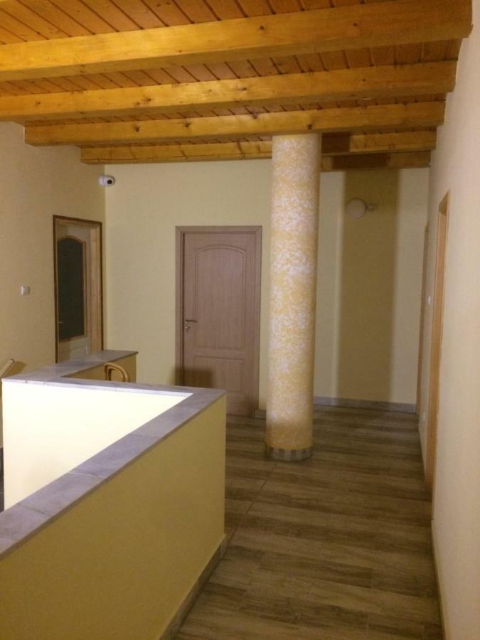 Kedvenc Vendeghaz Hotell Miskolc Eksteriør bilde