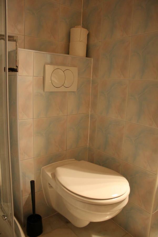 Kedvenc Vendeghaz Hotell Miskolc Eksteriør bilde
