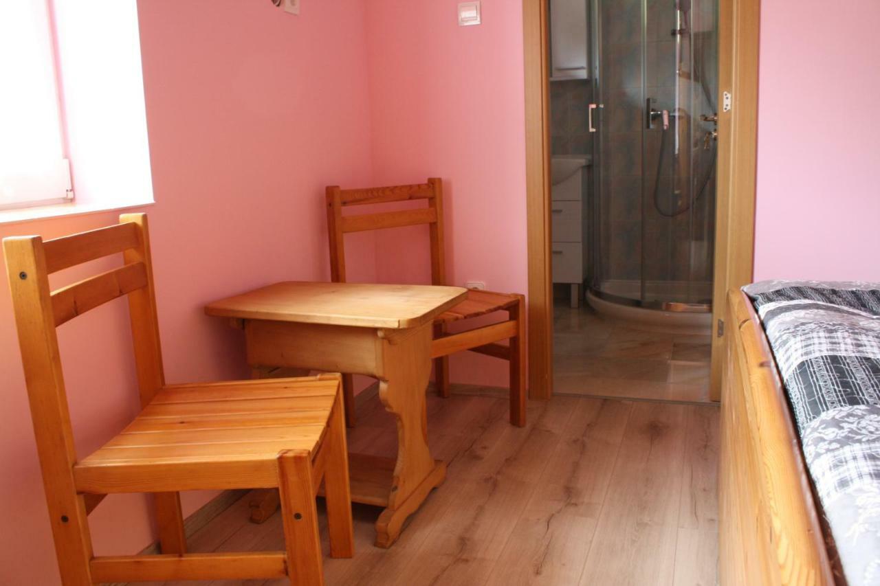 Kedvenc Vendeghaz Hotell Miskolc Eksteriør bilde