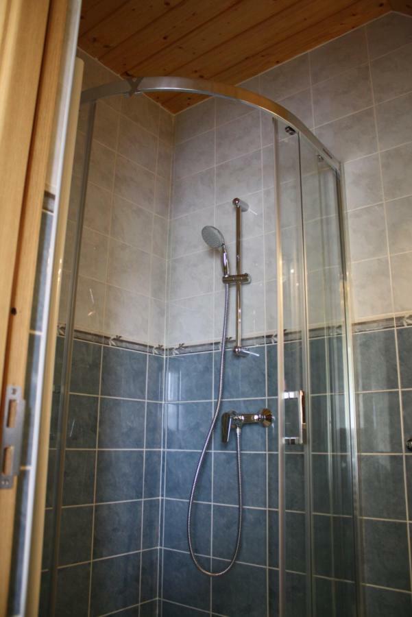 Kedvenc Vendeghaz Hotell Miskolc Eksteriør bilde