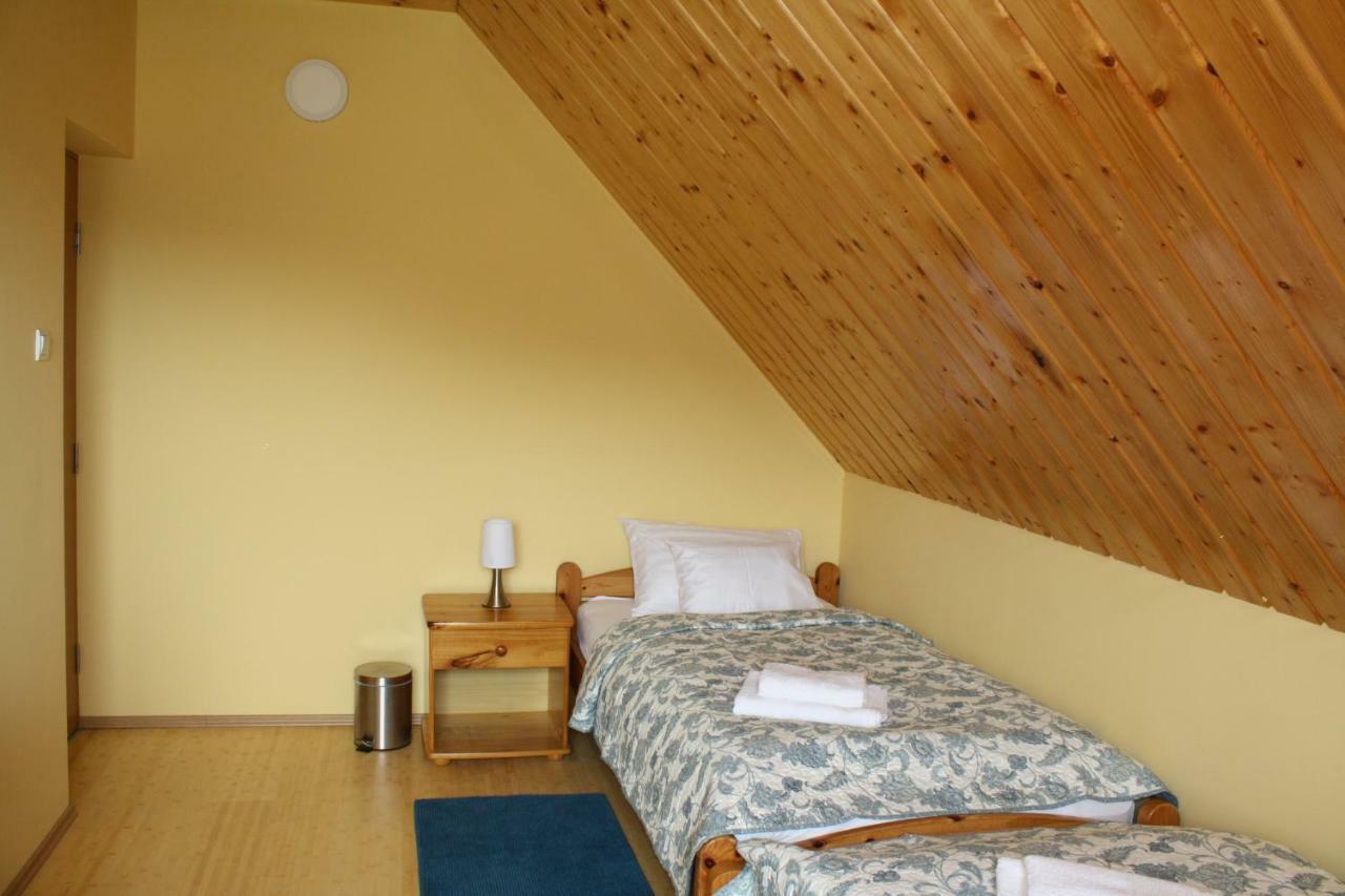 Kedvenc Vendeghaz Hotell Miskolc Eksteriør bilde